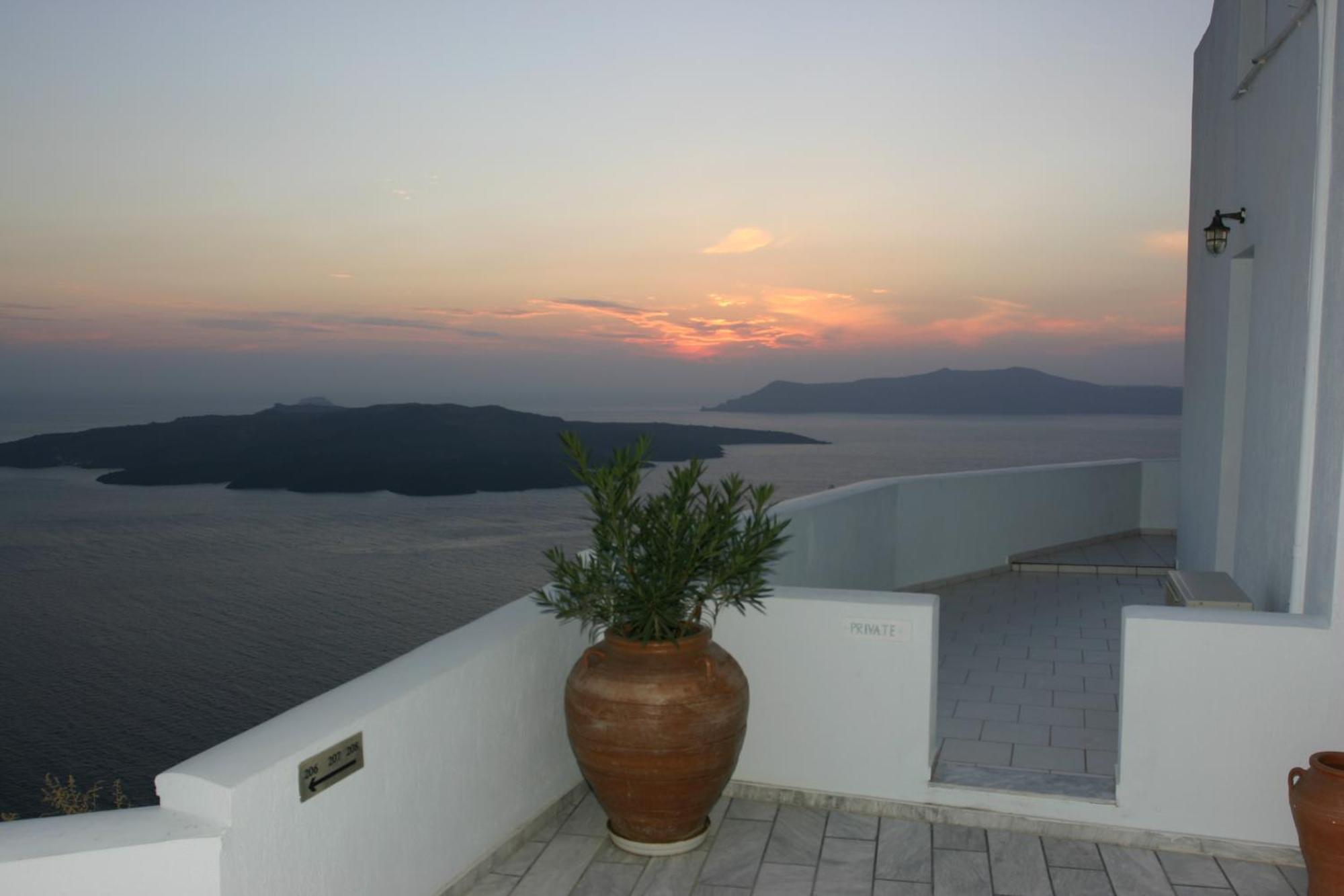 Tzekos Villas Fíra Kültér fotó